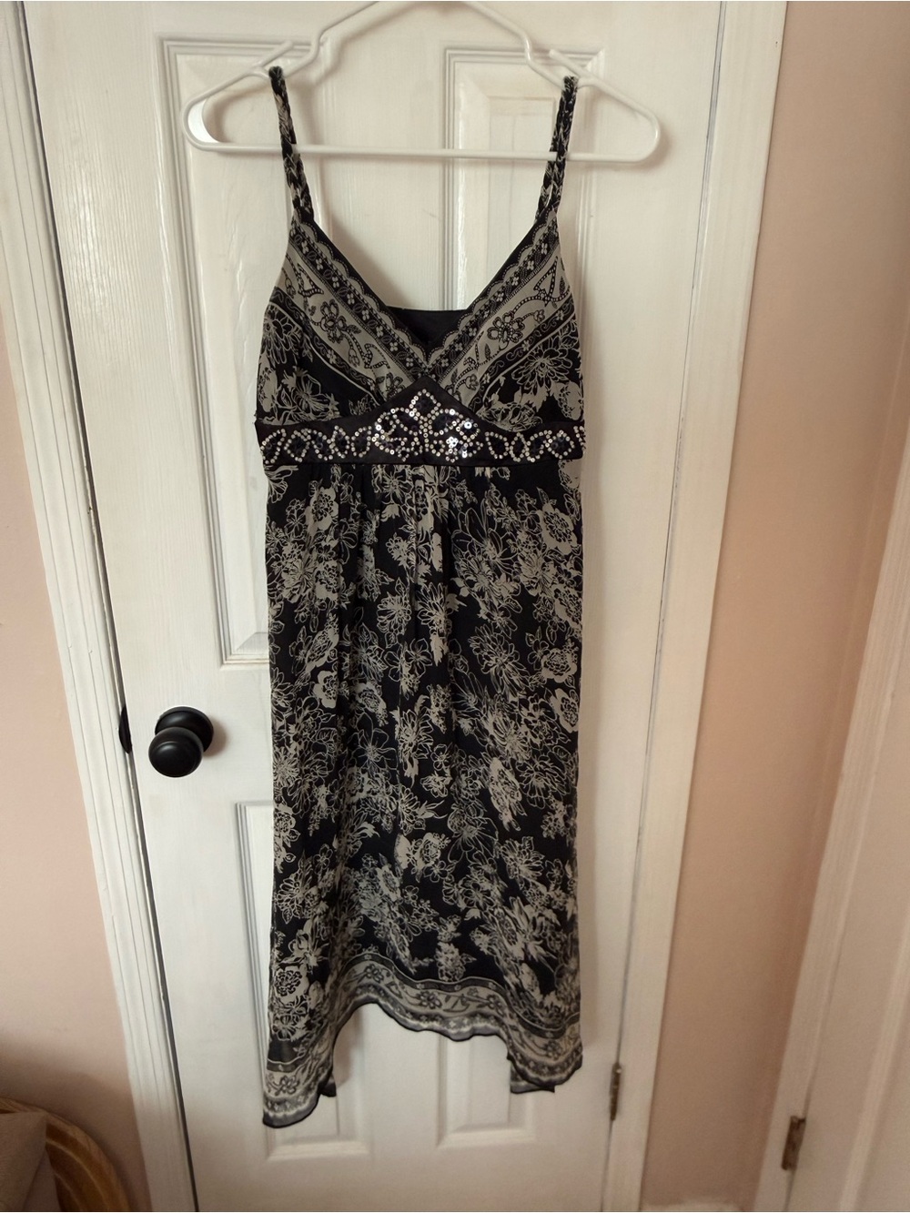 Black & Cream Floral Embellished  Dress size 4P